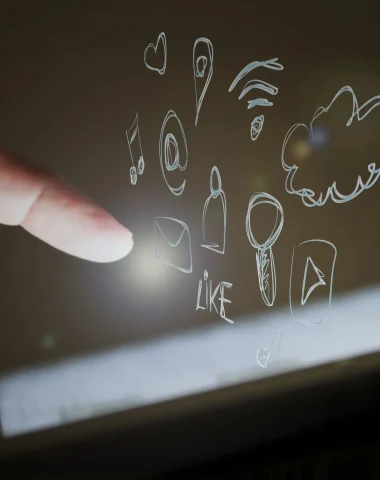 elivoo-touch-screen